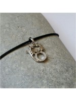 Bracelet chaton en argent sur cordon