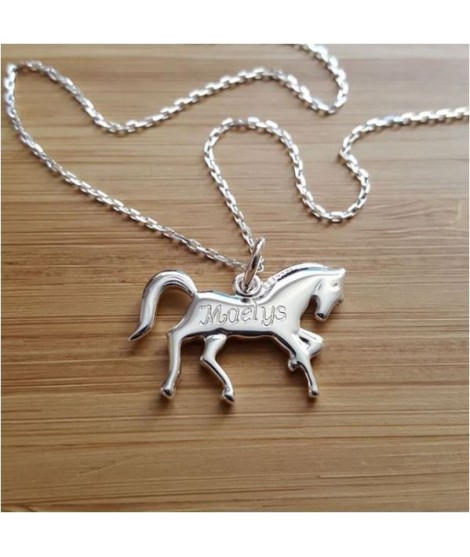 grand pendentif cheval pour homme en plaque or