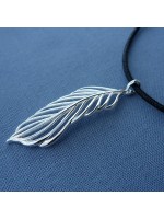 Collier Plume